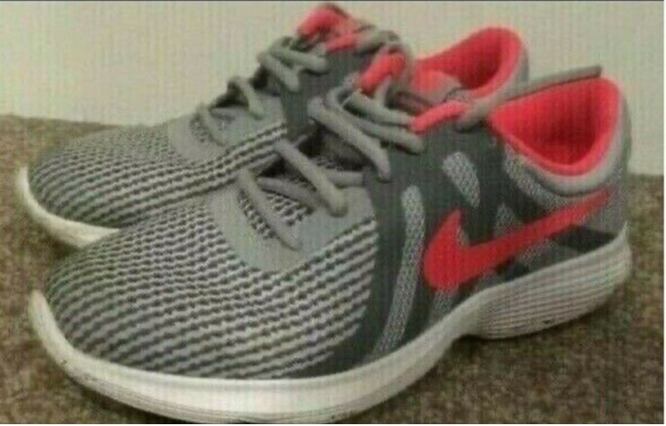 womens nike trainers size 5